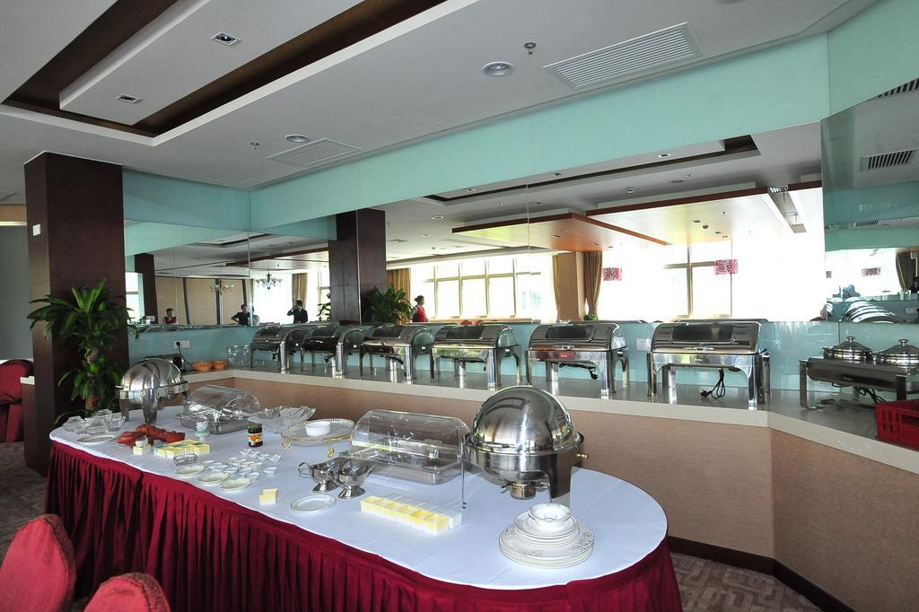 Cypress Garden Hotel Shanghai Restaurant photo